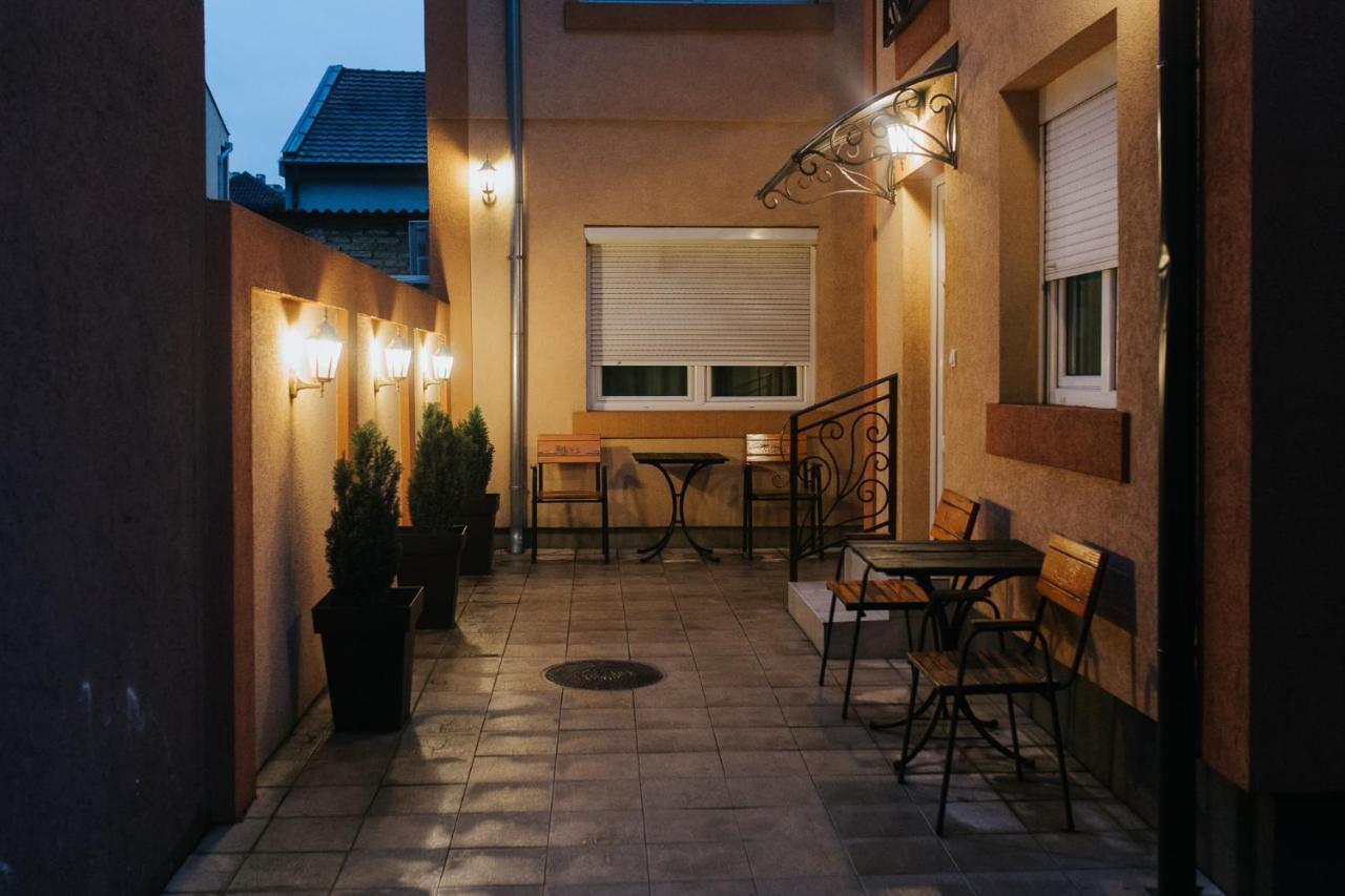 Matino Apartments 3 Valjevo Esterno foto